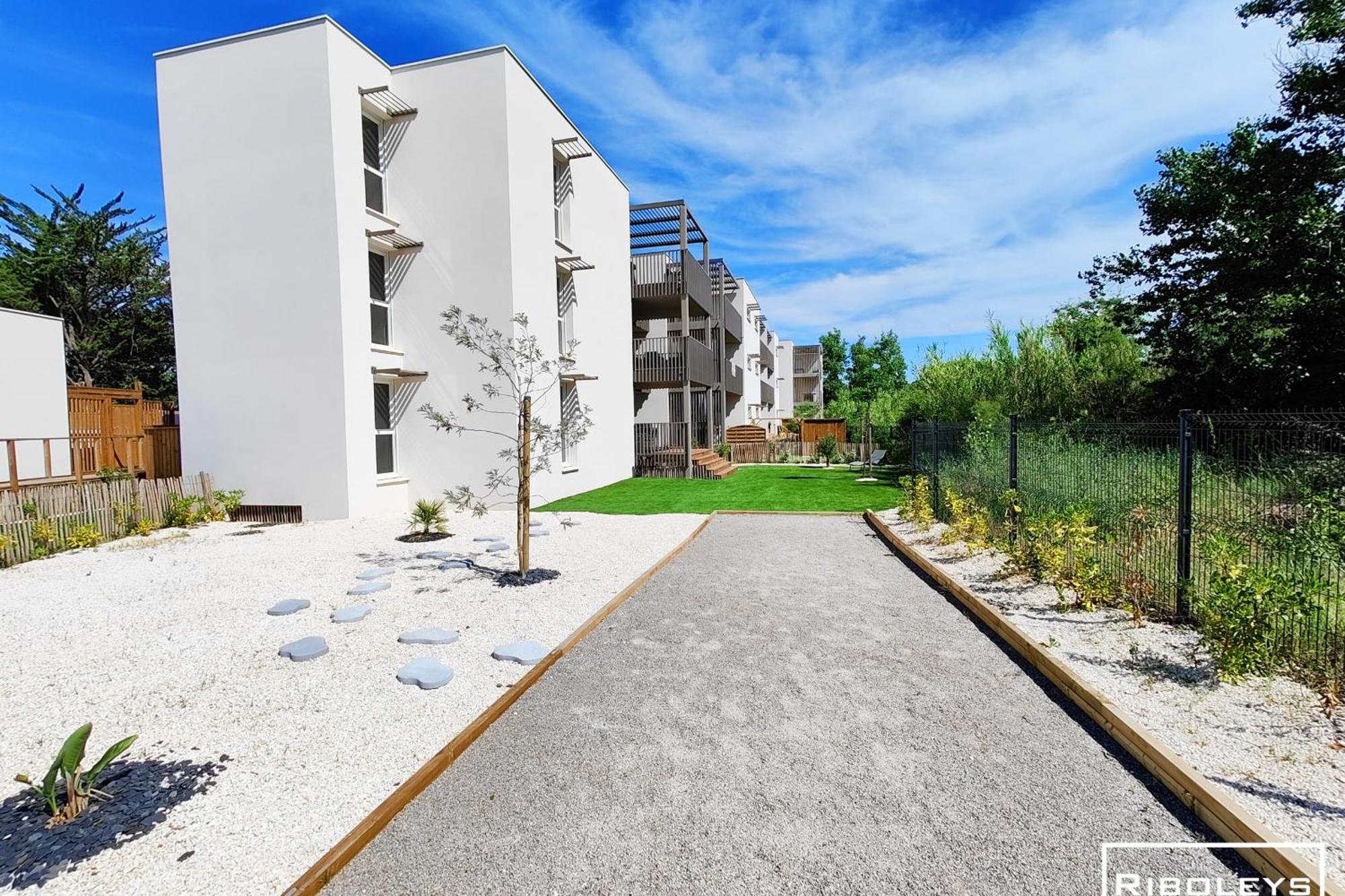 Superbe T3 Climatise Avec Wifi A 400M De La Plage Vias Exterior foto
