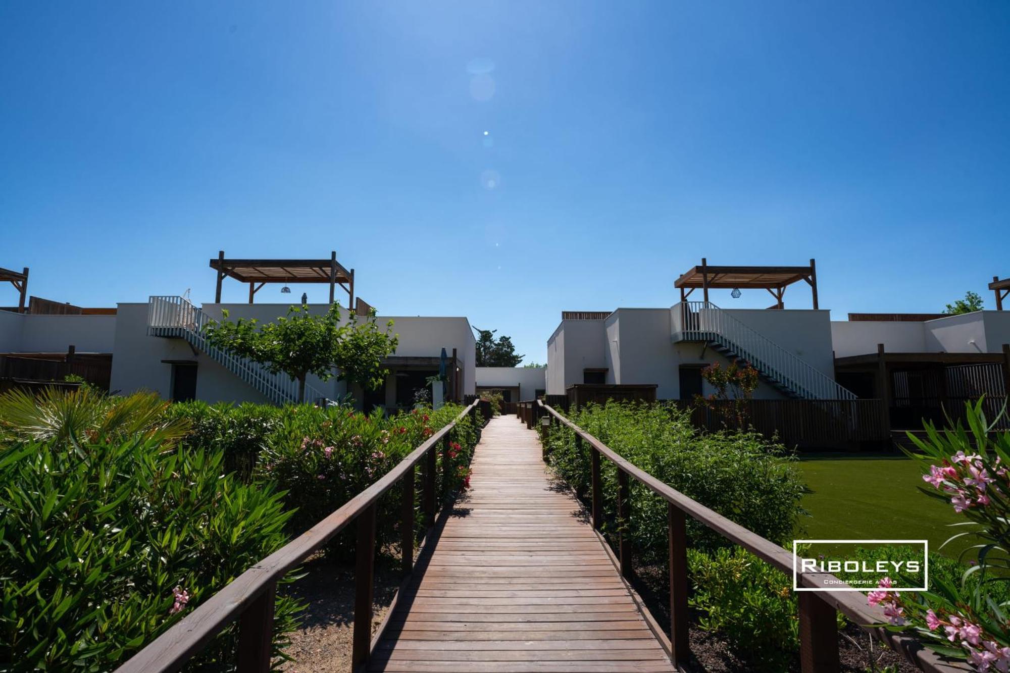 Superbe T3 Climatise Avec Wifi A 400M De La Plage Vias Exterior foto