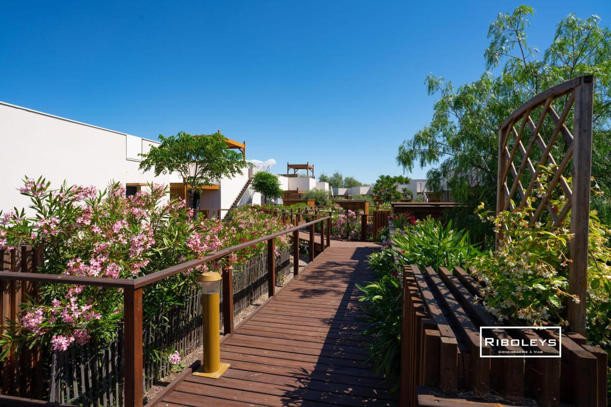 Superbe T3 Climatise Avec Wifi A 400M De La Plage Vias Exterior foto
